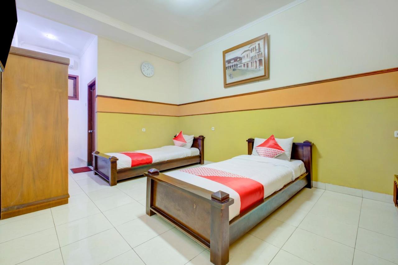 Oyo 3362 Pondok Betah Syariah Bandung Exterior foto